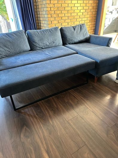 L-shaped sofa with a chaise lounge.
