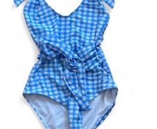 swimsuit/bodysuit