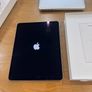iPad Pro 12.9 (2022) Image 10