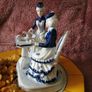 Large porcelain  Figurine by Leonardo Collection Image 7