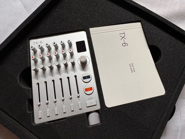 Teenage Engineering TX6 & accessories