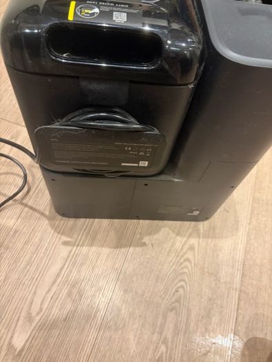 Eufy Omni e28 3 in 1  robot vacuum, mop and portable deep  cleaner