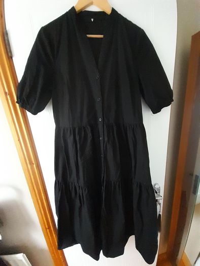 ladies black dress