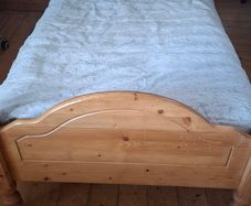 single bed with mattress
