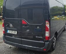 NV400 van