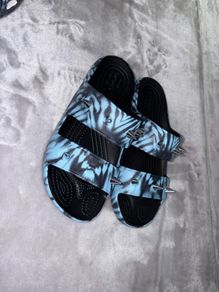 Crocs Classic Rebel Size UK 6 Blue Black Tie Dye Spike Double Strap Slides Slippers