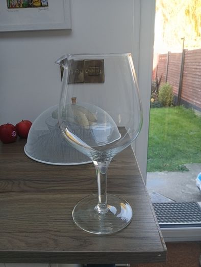 wine decanter