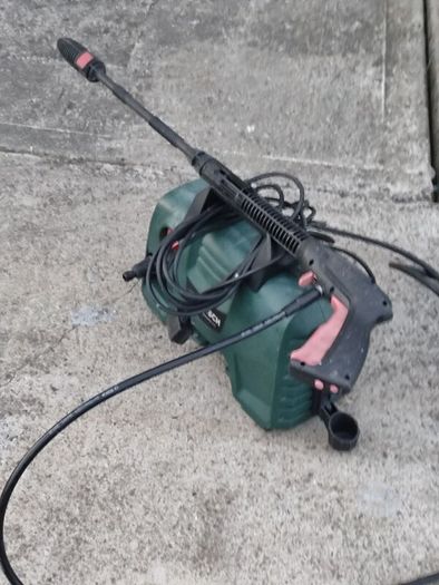 Pressure Washer
