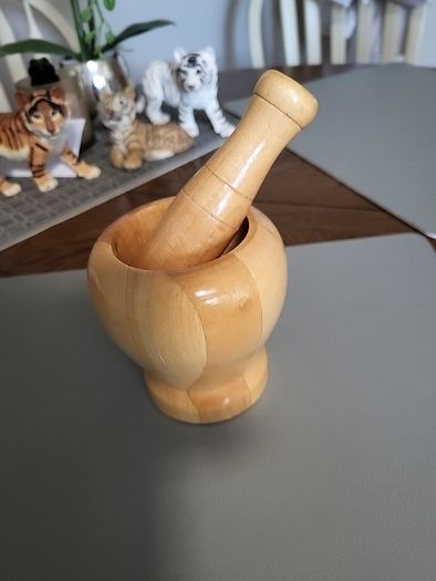 pestle and mortar wooden