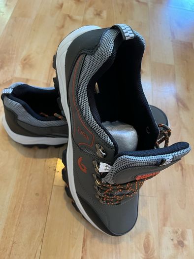 light shoes