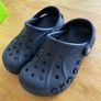 Kids Crocs Size 10 Image 2