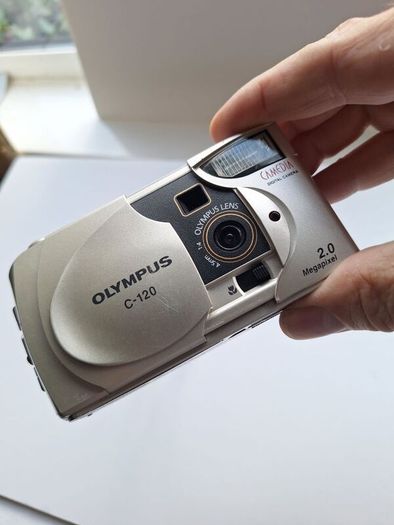 Olympus C-120 digital camera