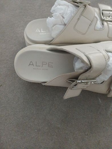 sandles