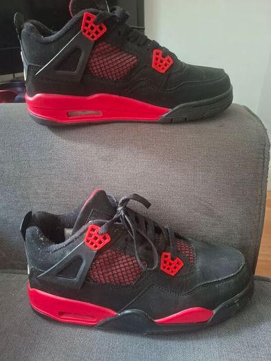 Nike Jordan/Colour: Black/Red..Size: 8.5 UK..43 EU
