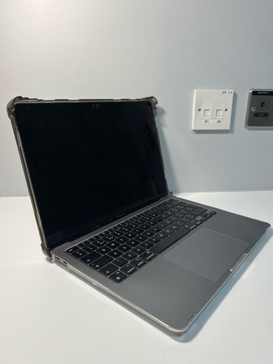 MacBook M1 2020