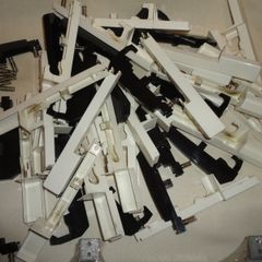 korg synthesizer keys and keyed  four octaves