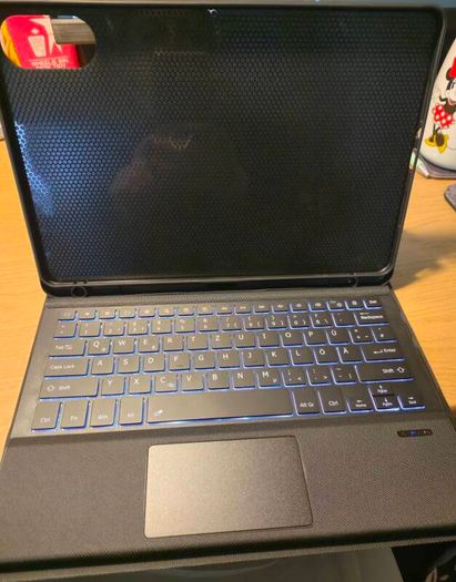 Doohoeek Redmi Pad Pro 12.1 backlit Bluetooth keyboard case