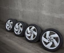 17" Genuinw VW R-Line Richmond 5x112