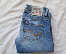 Tommy hilfiger Ruby  mid jeans Size 28/32 zip fly in excellent condition