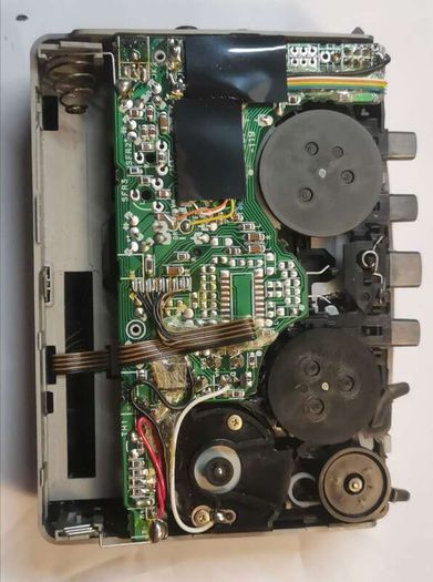 AIWA HS-GS242 Cassette Walkman Player