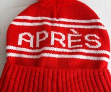 New beanie tag attached