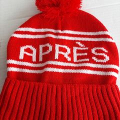 New beanie tag attached