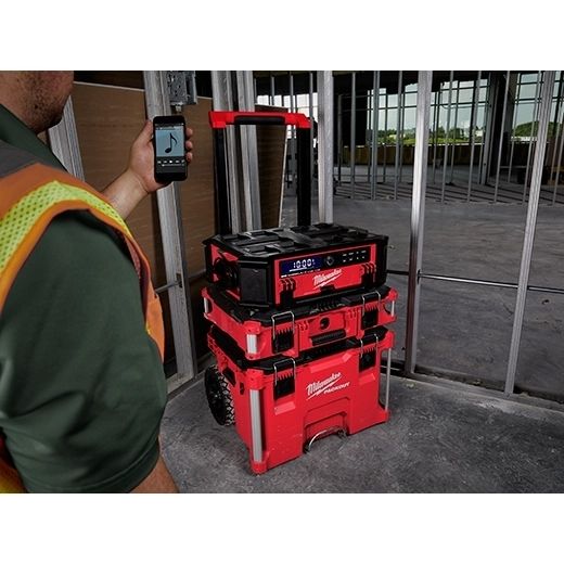 milwaukee Bluetooth PACKOUT Radio Charger