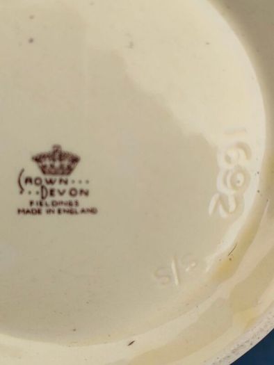 Crown Devon Fielding's Art Deco ceramic vase