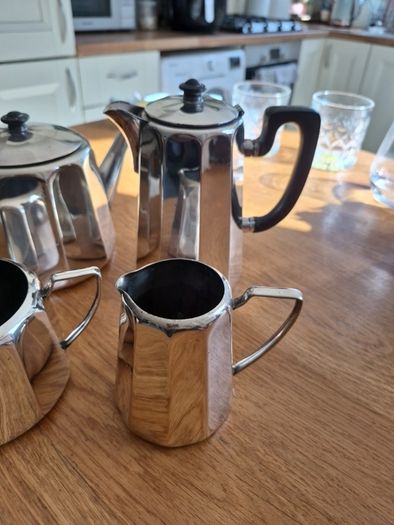 Vintage Elkington & Co Monarchy plate Art Deco Coffee pot, tea pot sugar bowl and jug