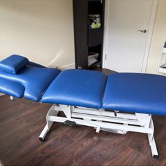 Hydrolic treatment plinth
