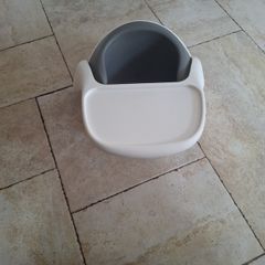Baby floor seat and tray