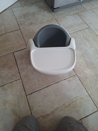 Baby floor seat and tray