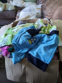 free box  clothes 4-6 year old girl