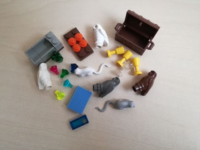 Hogwarts Lego castle with instruction manual