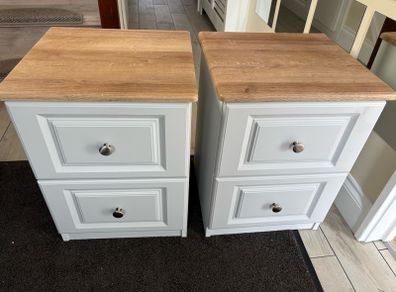 Bed side lockers