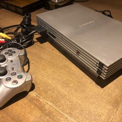 Retro Heaven - Lovely Silver Ps2 Bundle with silver controller