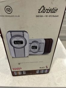Radio brand new still in box (as per photos ) Unwanted gift