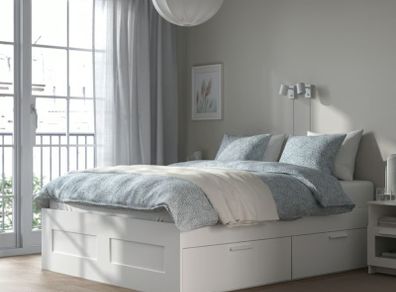 Double bed frame