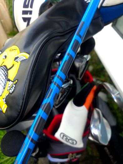 Set of Taylormade Golf Clubs