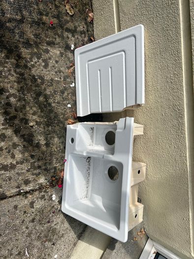 Free to take away Ceramic sink