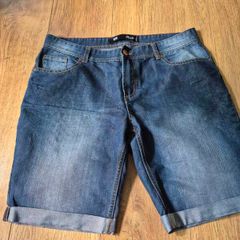Men's denim shorts W36