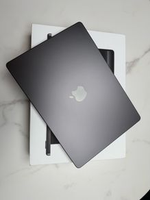 Apple MacBook Pro 14 M5 16GB 512GB AppleCare Dec'28