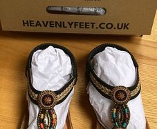 Heavenly feet sandals size 39