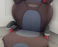 Graco booster seat with back