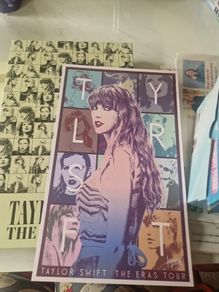 Taylor Swift poster & keepsake box