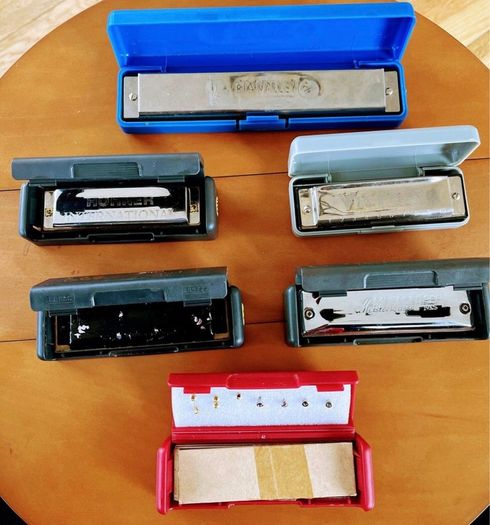 Collection of harmonicas