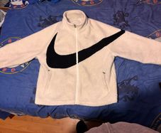 nike swoosh fleece