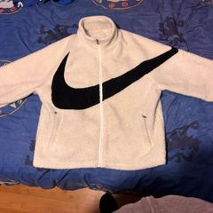 nike swoosh fleece