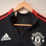 Manchester United Training Top Track Top .Quarter Zip. Official Adidas Youths Age 13 To 14 Years. Collect In Dublin Or Receive Via Post. Image 4