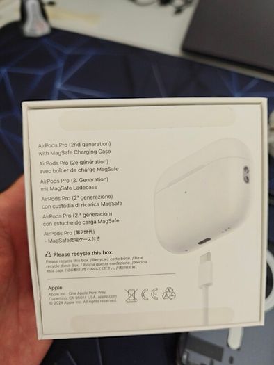 Iphone 16 Pro 256gb with Airpors 2 Pro